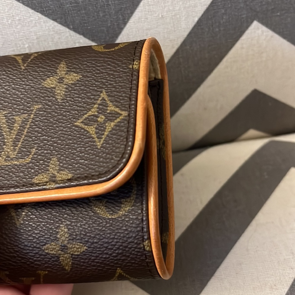 Auth Louis Vuitton Monogram Pochette Twin PM - Picture 8 of 11